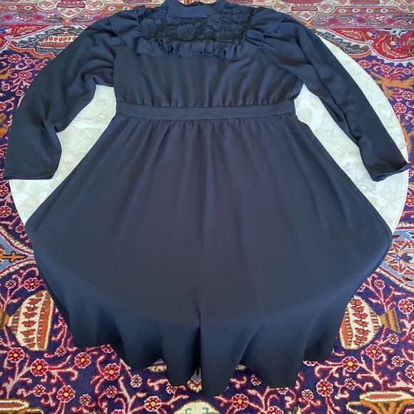 Retro Black Ruffle, Lace & Puffy Sleeves Maxi Dress - Picture 9 of 9